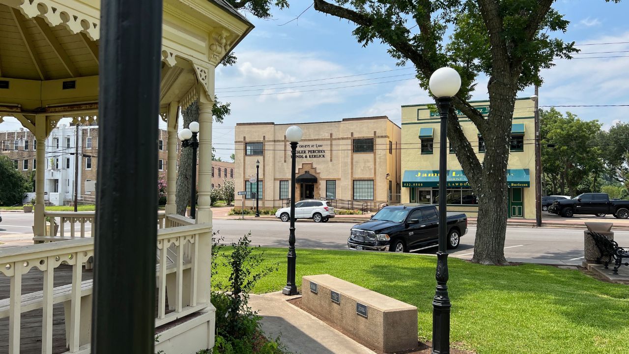 Wadler Perches Wharton TX Office